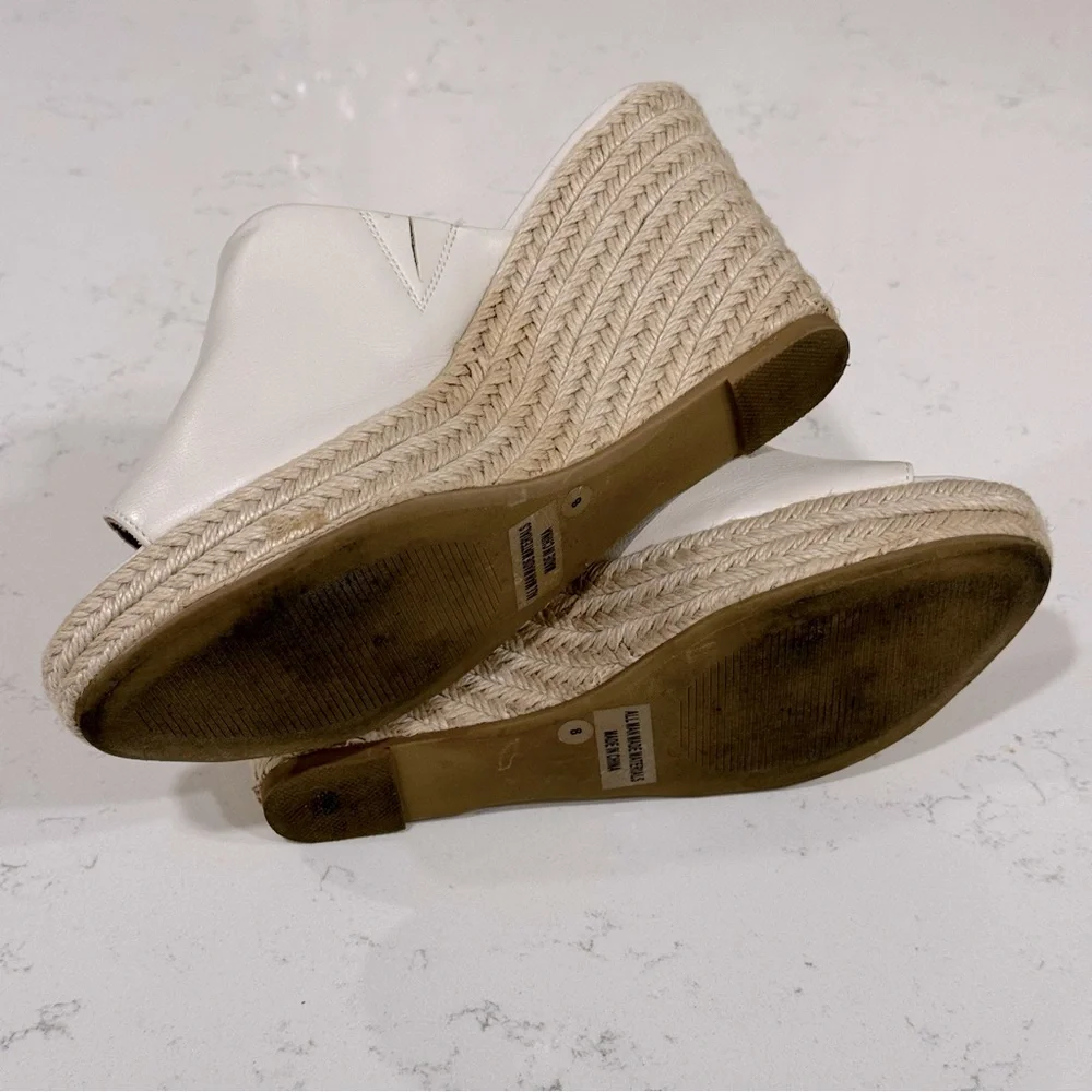 DV By Dolce Vita Dixon Wedge Sandal In White Size 8